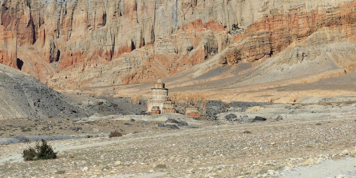 The red cliffs of Mustang